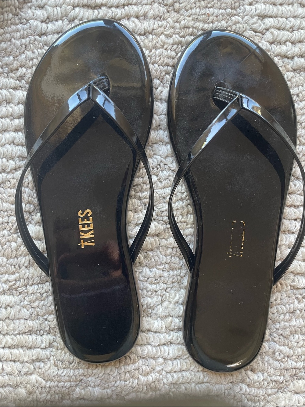 TKEES Black Patent Thong Sandals with Gold Logo - Picture 2 of 4